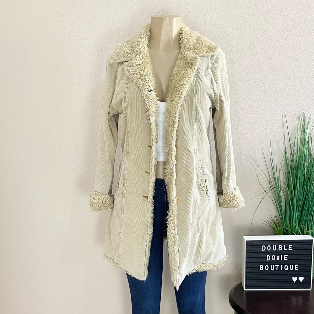 STEVE MADDEN | Vintage Y2K Corduroy Fur Trim Coat Sz M